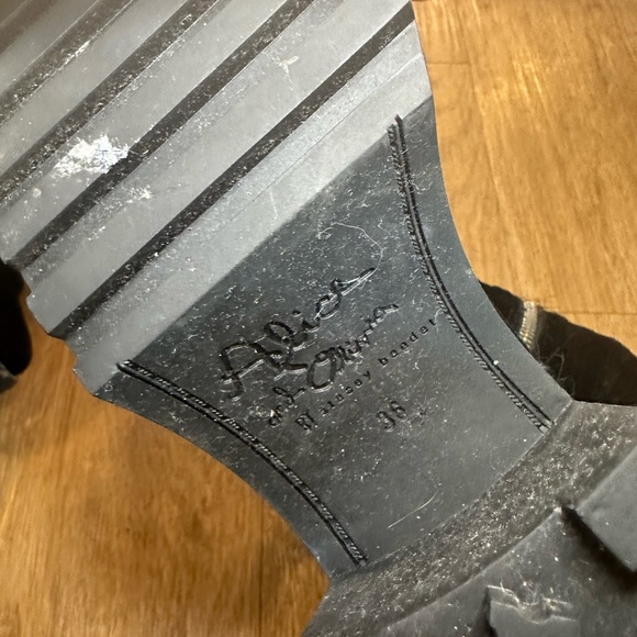 Alice and Olivia Raye Platform Velvet Lace Up Chunky Heeled Boots - Picture 11 of 11